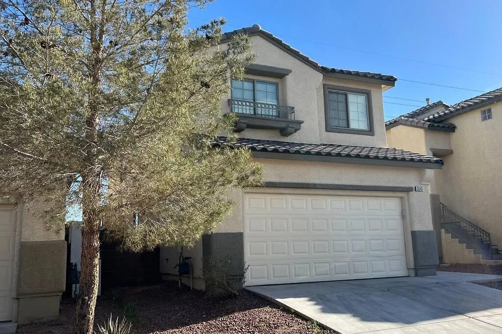 Mickelyn House- 5 Bedroom 3 Bath 5 Minutes To Speedway 18 Min To Strip Las Vegas 0*,  ABD